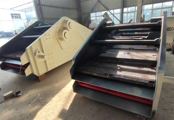 YA圓振篩和聚氨酯脫水篩 篦條脫水篩，緊張有序 加工生產中