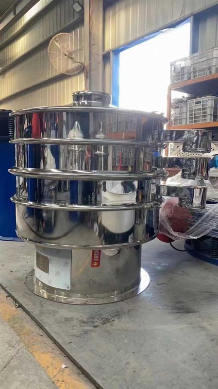 直線篩、概率篩、旋振篩、超聲波振動篩等緊張有序的生產(chǎn)制作中