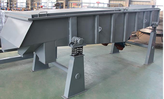 石英砂直線振動篩快速篩分分級！ 