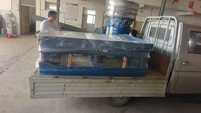 振動平臺、旋振篩發貨