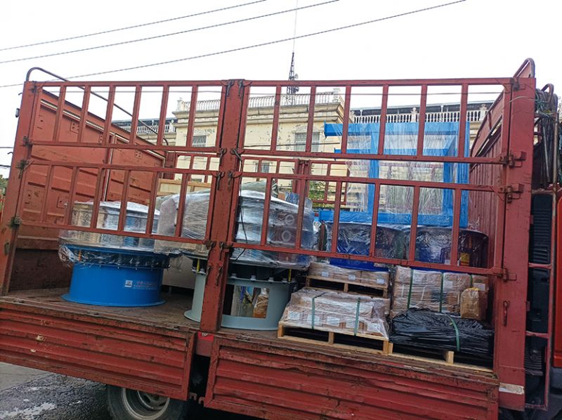 旋振篩、旋振篩底盤等發貨