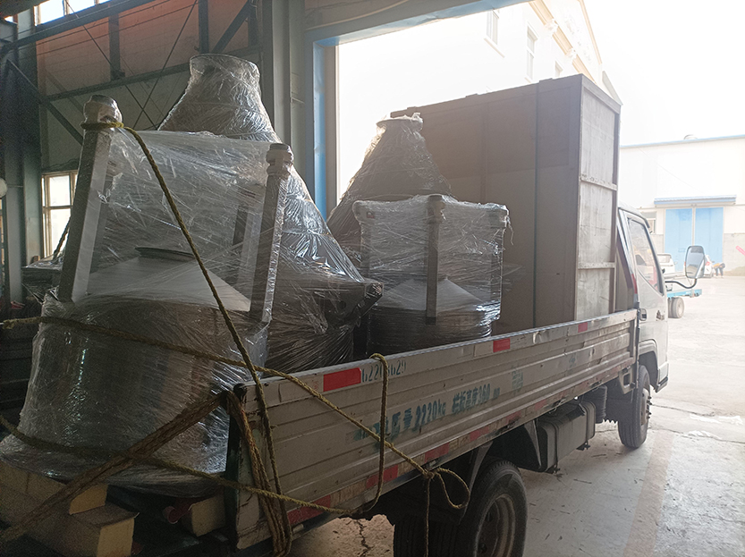 不銹鋼真空上料機、不銹鋼料倉、接料桶發貨